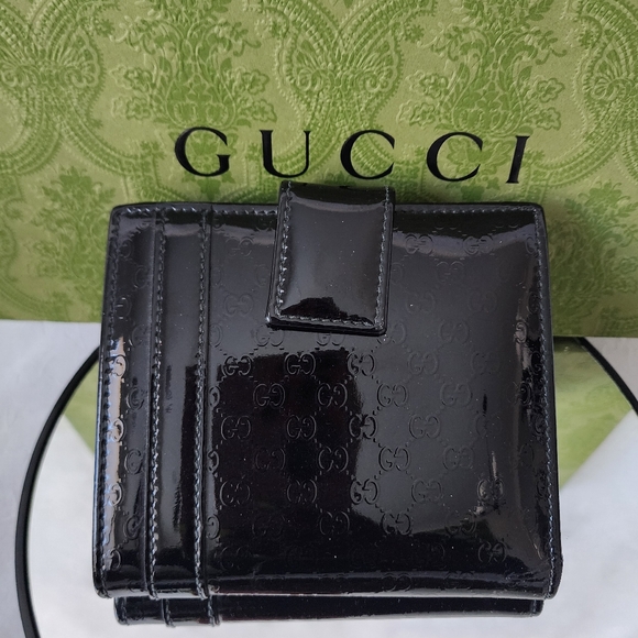 Auth Gucci Guccissima Patent Leather Compact Wallet - Picture 2 of 9